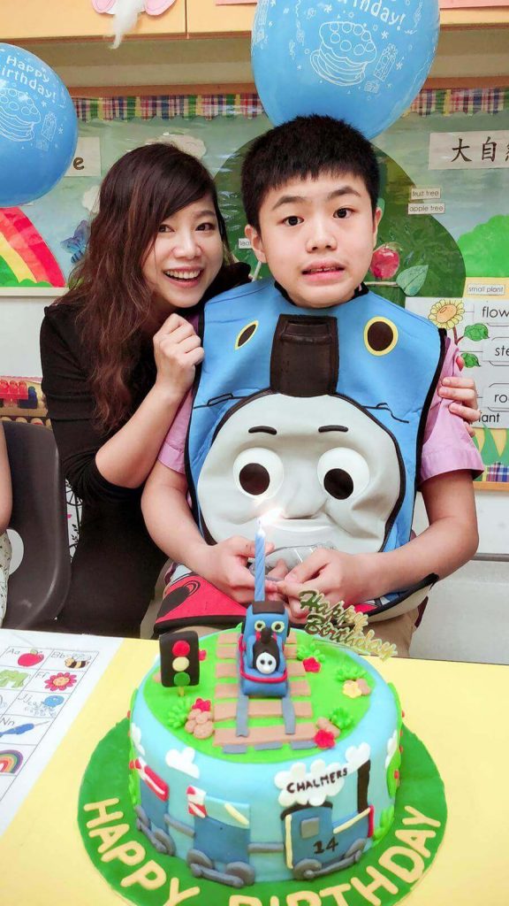 The Singpore Special Voices is set up by Magdalene Wong, a mother to 14 year-old Chalmers. She discovered that Chalmers had moderate to severe autism when he was close to two years old.